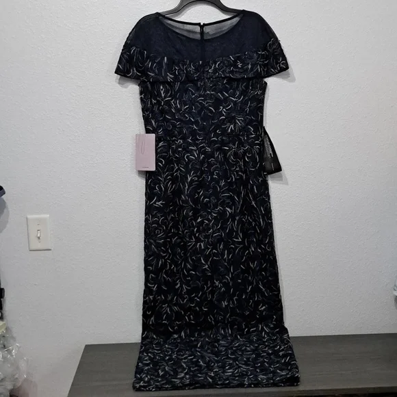 JS Collections Illusion Mesh Off-the-Shoulder Short Sleeve Gown - Picture 8 of 9